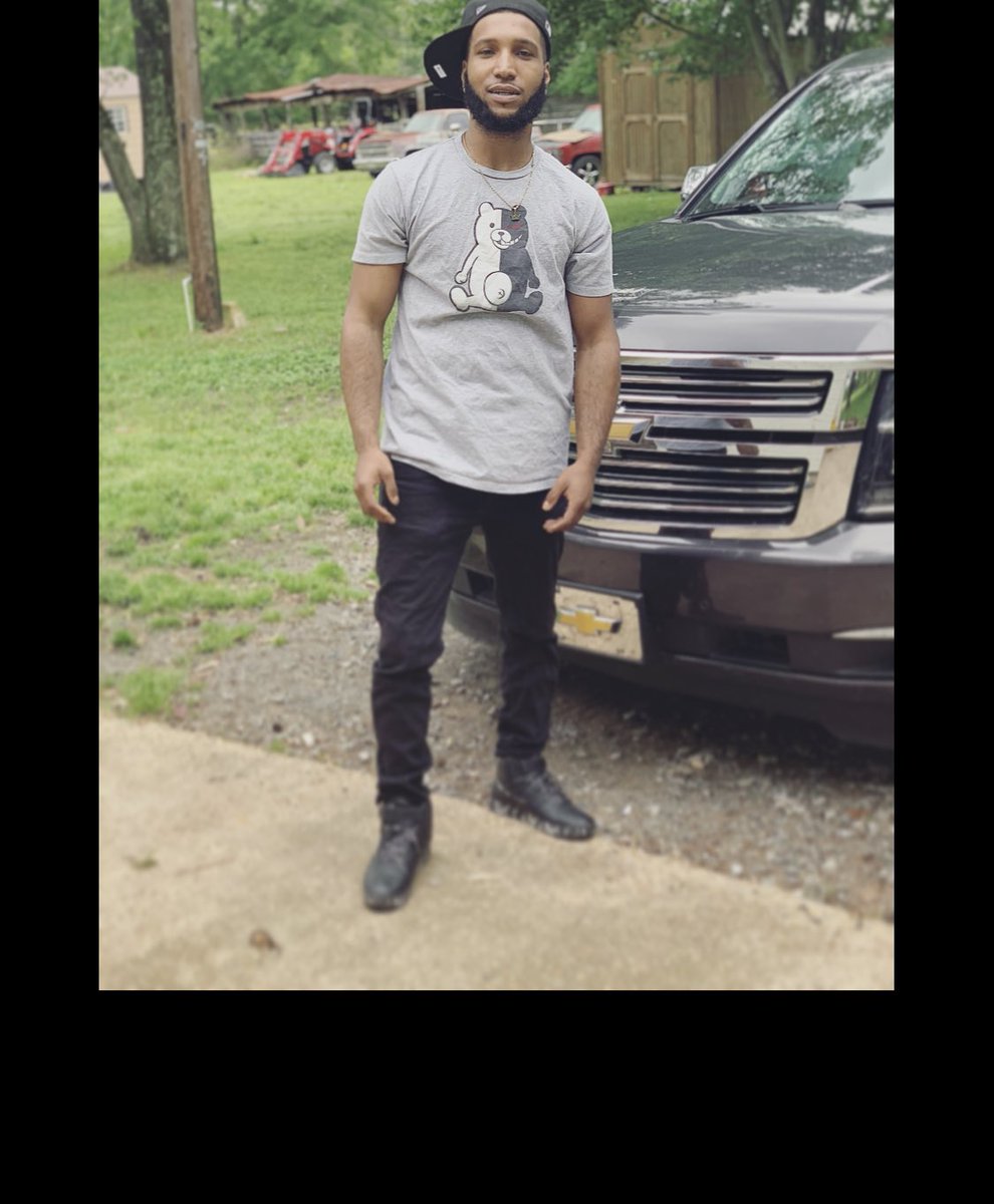 CedWinn's tweet photo. Stand On 10 #4L Living 🦍🖤 https://t.co/bFRdNA1TQe