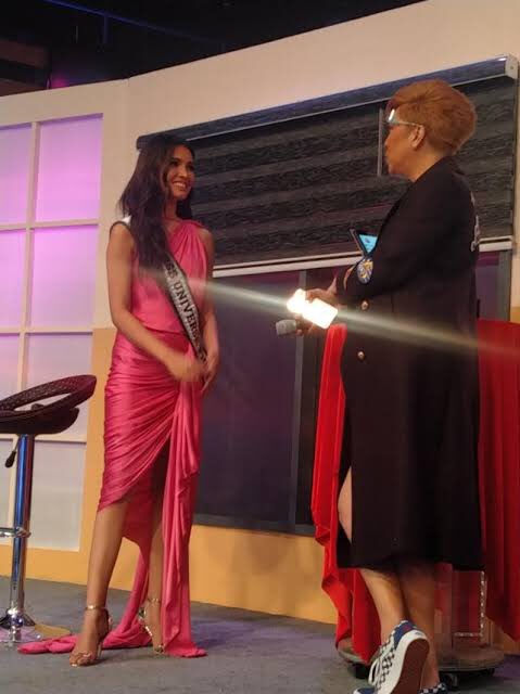 viceysupremacy's tweet photo. “May the Bertud be with you.” 😌🙏👑

#MissUniverse #PHILIPPINES https://t.co/UqjJCYbP1c