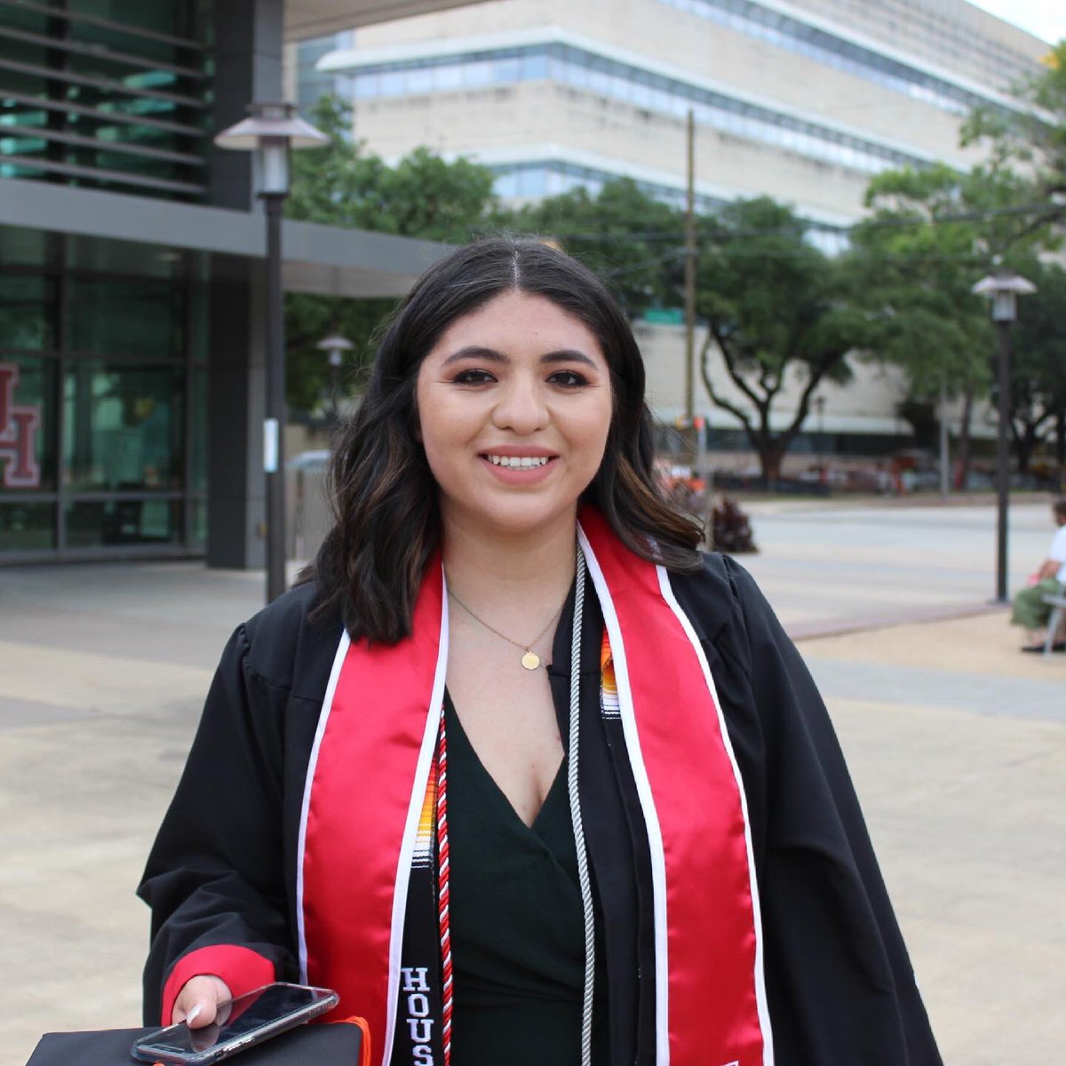 kiki_sanchezzz's tweet photo. Done with this BS!
#UHEngineeringGrad21
#UHGRADS2021
#uhgrad https://t.co/3MtQn6OMwg