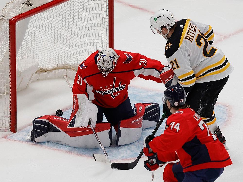 TRAIKOS Craig Anderson unlikely Game 1 hero for Washington Capitals