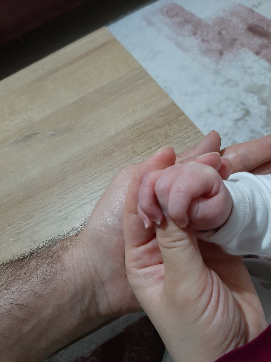 #AsdepliAilelerDağılıyor Esim Elbistan da sözleşmeli öğretmen. Ben Malatya Aile Çalışma ve Sosyal Hizmetler İl Müdürlüğünde Asdep personeliyim. Çocuğumuz oldu. Ne esim Elbistandan gelebiliyor. Ne de ben Elbistana gide biliyorum. Lütfen bizi ayırmayın. @Deryayanikashp <a href="/RTErdogan/">Recep Tayyip Erdoğan</a>