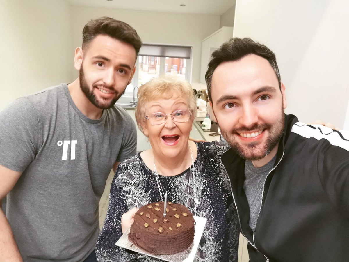 RichardAndAdam's tweet photo. 🎉Happy 79th Birthday to our number 1 fan Nan, love always Richard &amp; Adam 🎉🎂🙏 #nan #brothers #classicalduo #richardandadam  #happytimes https://t.co/BOcg049Fq7