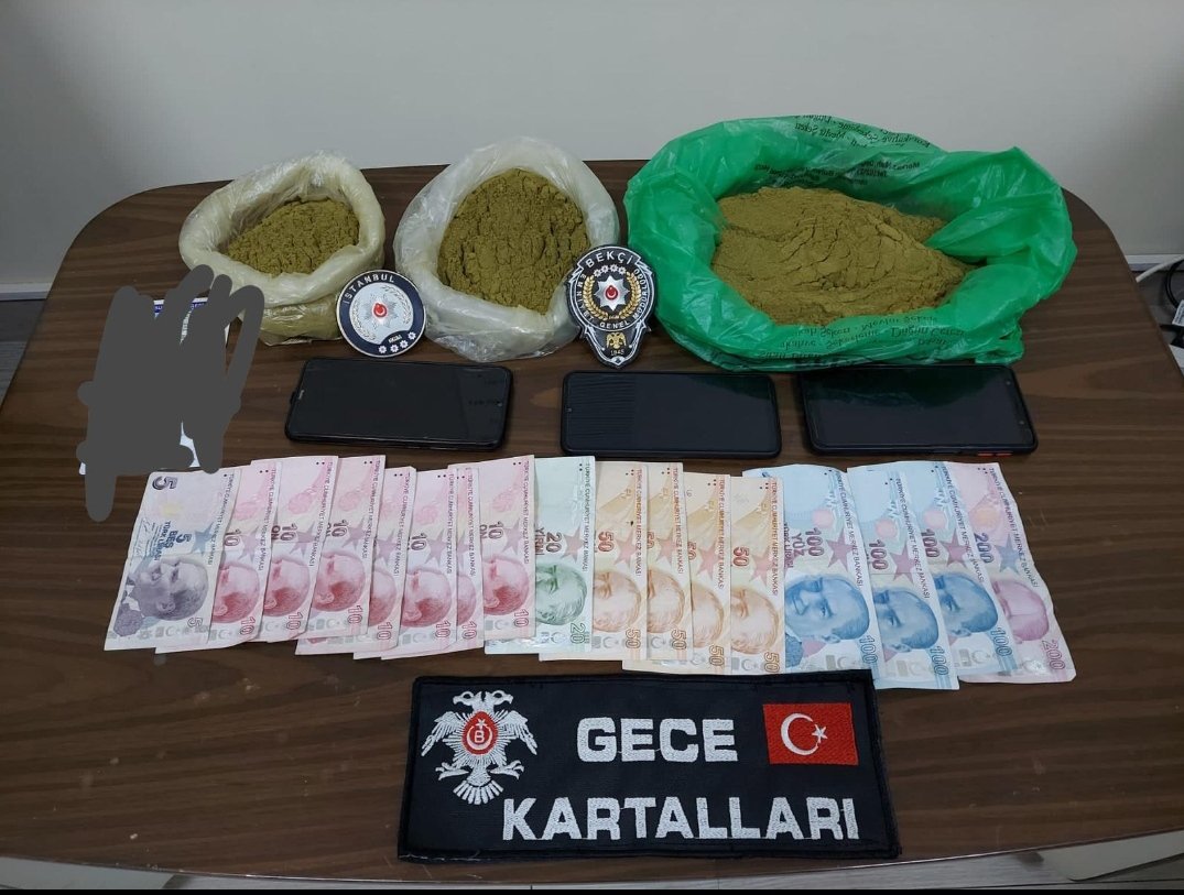 astronot50's tweet photo. Bunlar kimilerinin zoruna gitmiş ekmeklerine taş koymuş olsada 😂😂🇹🇷🇹🇷🇹🇷🇹🇷#Bekçigöreviniyapıyor https://t.co/5smX42utNE
