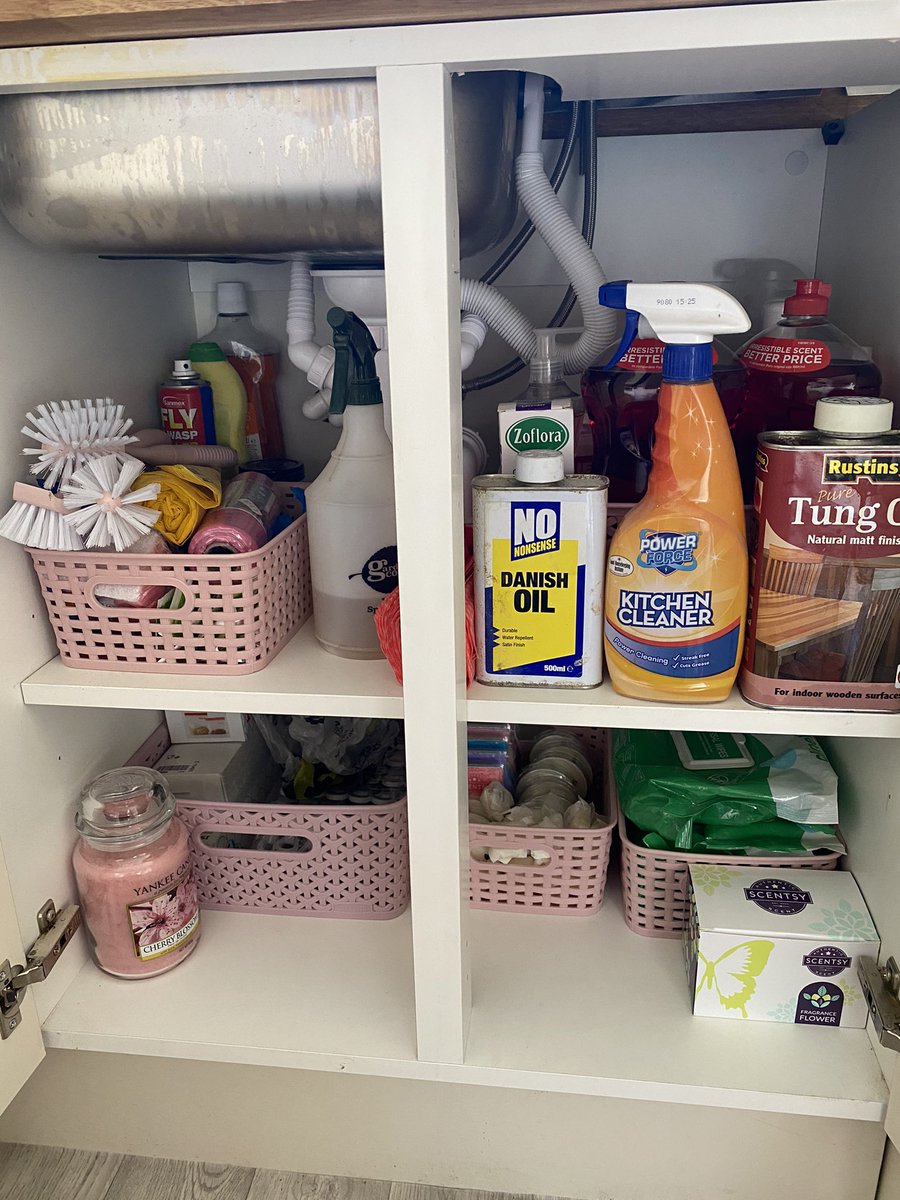 TheLighthouseCe's tweet photo. Today’s reason to smile.........cleaning cupboard all sorted and nicely stocked up #ProjectPinkPalace #CleaningCupboard #Kitchen #CupboardUnderTheSink xxx https://t.co/SBKVf1w68X