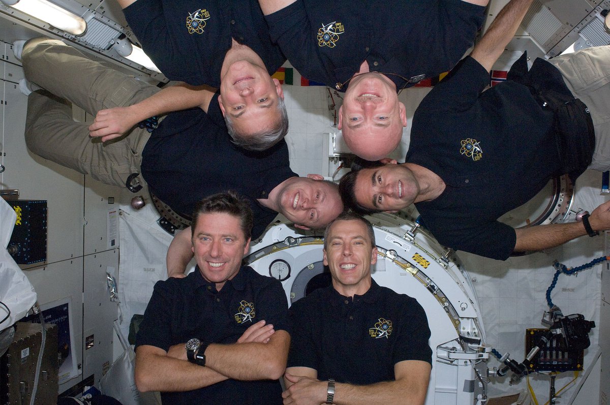 OV105Endeavour's tweet photo. I carried a crew of six to the ISS:
@CaptMarkKelly, commander.
@Astro_Box, pilot.
@AstroIronMike, Mission Specialist 1.
Roberto Vittori, Mission Specialist 2.
@Astro_Feustel, Mission Specialist 3.
@Astro_Taz, Mission Specialist 4. https://t.co/mlzcVwZakr