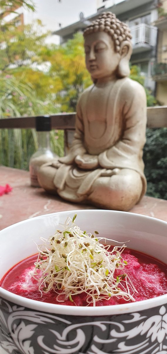 alitogs's tweet image. @karguinano  de Crema de remolacha, zanahoria y almendra hogarmania.com/cocina/recetas… a través de @hogarmania