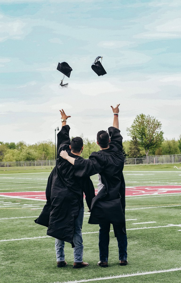 richyypoo's tweet photo. Momma we made it! 1st generation college graduate(s). I love you twin! https://t.co/X0aT5edvSo