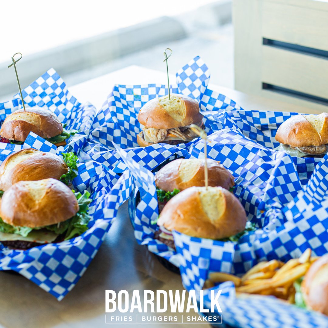 boardwalkcanada's tweet photo. As kids, we were the ones asking if we could have burgers for dinner - now we get to be the adults that choose to have burgers for dinner! Satisfy your inner child tonight and get some burgers for lunch, dinner or even breakfast 😉

#burgerlover #burgertime #yycfoodies https://t.co/CpXLCdCDfq