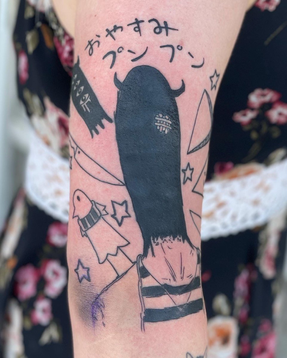 KeoghLucille's tweet photo. I had an absolute blast working on this piece for the amazing @dannywasbrekke!! It was such a pleasure to learn about this art and story and to talk with you!! You are a most amazing human and I can’t wait to do more for you 🤩🤩 please bring me more anime/manga tattoos PLEASE!! https://t.co/2LSRiUFT7d