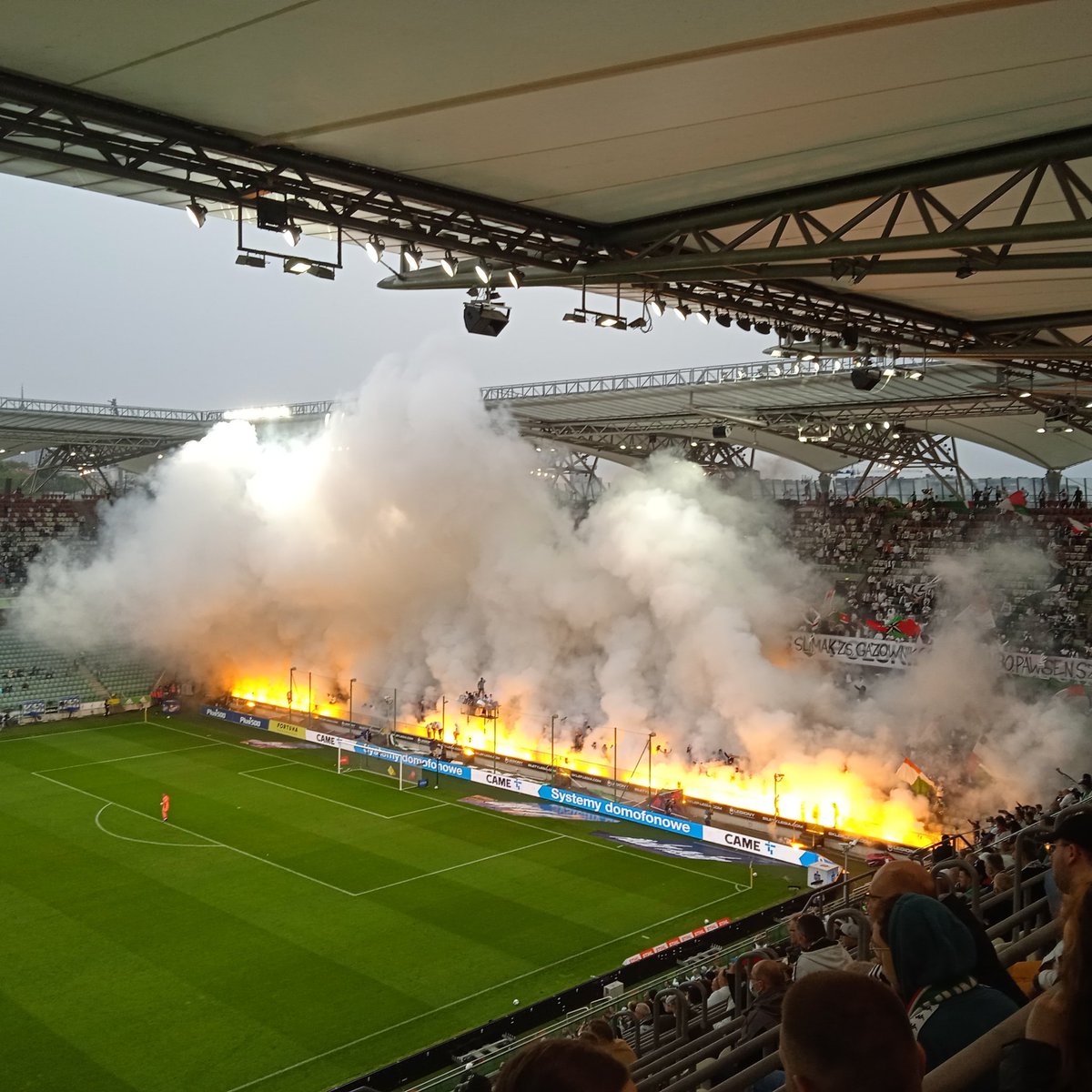 zdegradowany's tweet photo. Mistrz, mistrz, Legia mistrz! #LEGPOD #LegiaMistrz #LegiaWarszawa #Ekstraklasa https://t.co/tz8htxVyfY