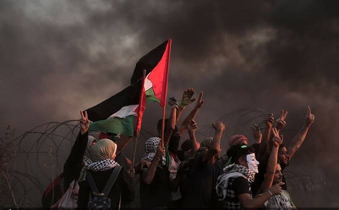 Tasa etme! ümitsizliğe kapılma !davanın sahibi Hak'tır. hak olan davada zafer muhakkaktır. 

#HearGaza