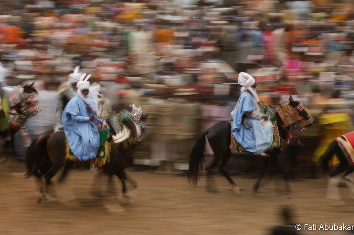 fatiabubakarr's tweet image. The first Durbar for the New Emir of Zazzau Emirate Alhaji Ahmad Nuhu Bamalli. And I wanted to capture this in an impressionist style. I love Northern Nigeria culture for its stunning colors and pure decadence. 

#EID2021 #Durbar #ArewaTwitter #EveryDayAfrica  #impressionism