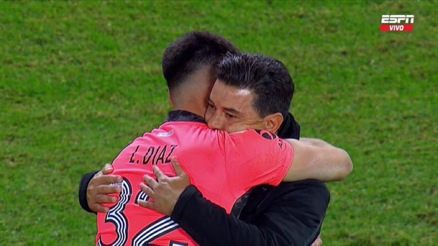 eugebonfini's tweet photo. GRACIAS POR TAAAANTO
 #Gallardo #diaz https://t.co/IPYB8c14zx
