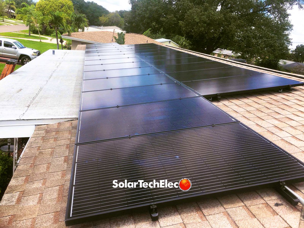 SolarTechElec1's tweet image. Another slick array with #silfabsolar 320watts. 💪🏼☀️⚡️

solartechelec.com

#solartechelec #solarinstallers