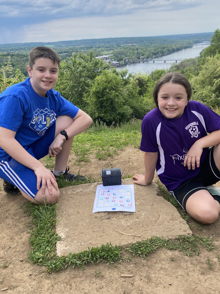suzanne_borgos's tweet photo. We saved the best view for last!  Thank you BT PTO for an awesome weekend! #BearHunt2021 #beartavernpride https://t.co/PyHfYxfsEN