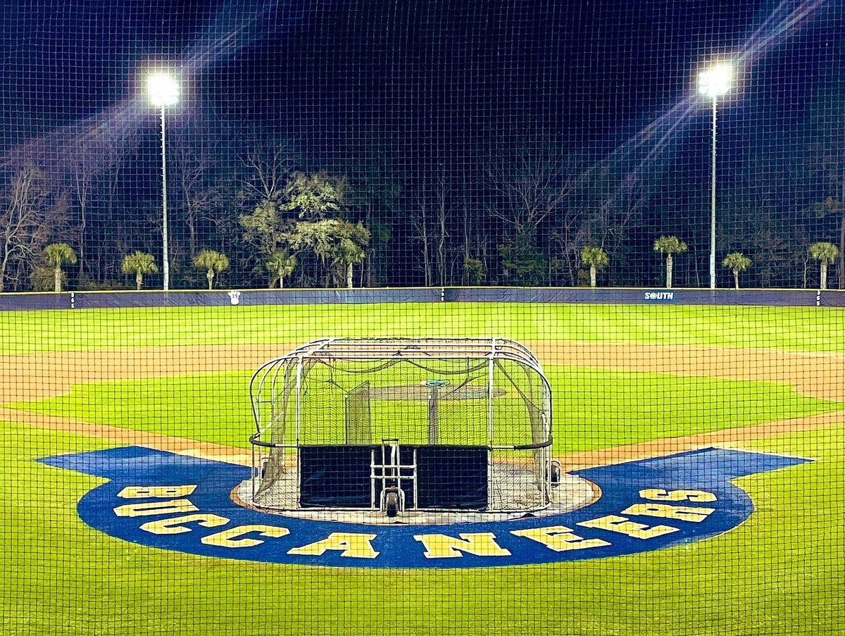 nicholasfazzari's tweet photo. Excited to announce my commitment to Charleston Southern University to further my athletic and academic careers! I would like to thank my family, coaches and friends who have supported me throughout my career. #bucbound 🏴☠️ https://t.co/3vXbf87P43