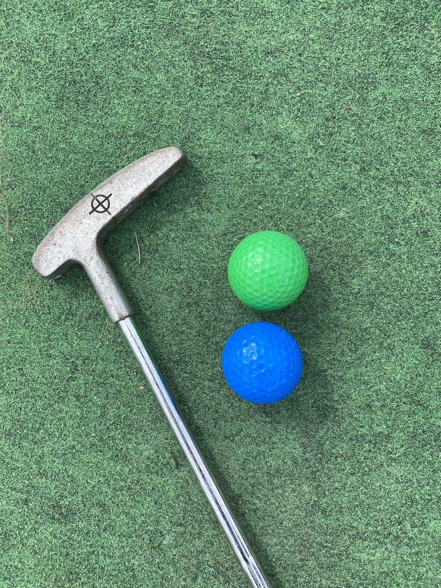 hsislwthome's tweet image. I’m almost as good as Niall at golf / mini putt 😏⛳️ 
#larryproof 👀