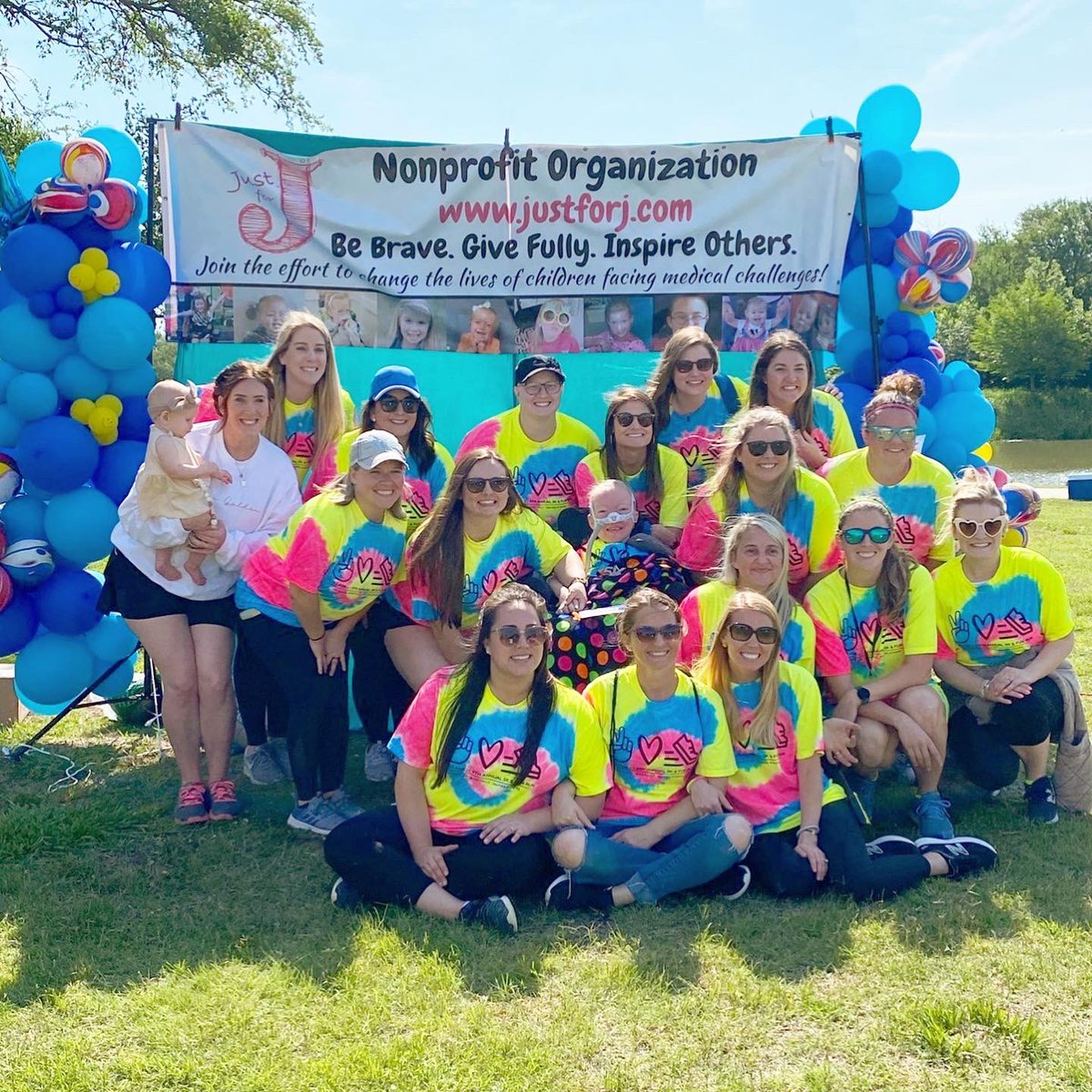 Just doing what I love with the best team anyone could ask for! Successful 5k this weekend with a fully funded event + almost $13,000 raised for our honorary families. Want to know more or get involved!? —> justforj.com 💕