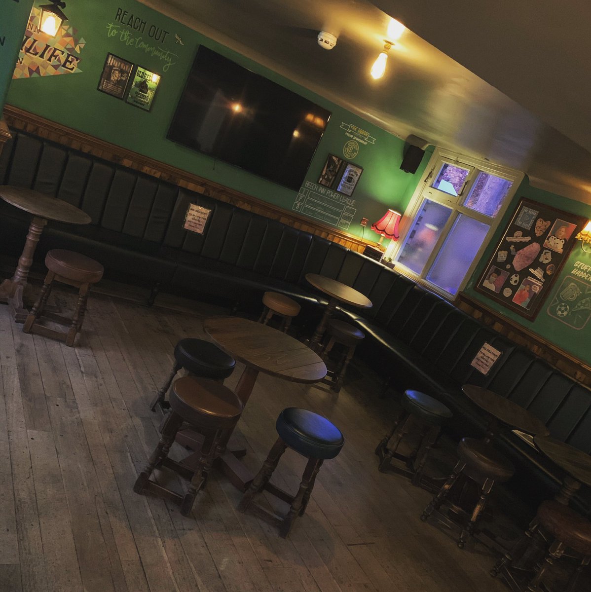 Just more sleep until you lovely people can sit in here 😴😴😴

P.S. WE CAN SHOW FOOTBALL NOW!⚽️

#Beech #BeechLife