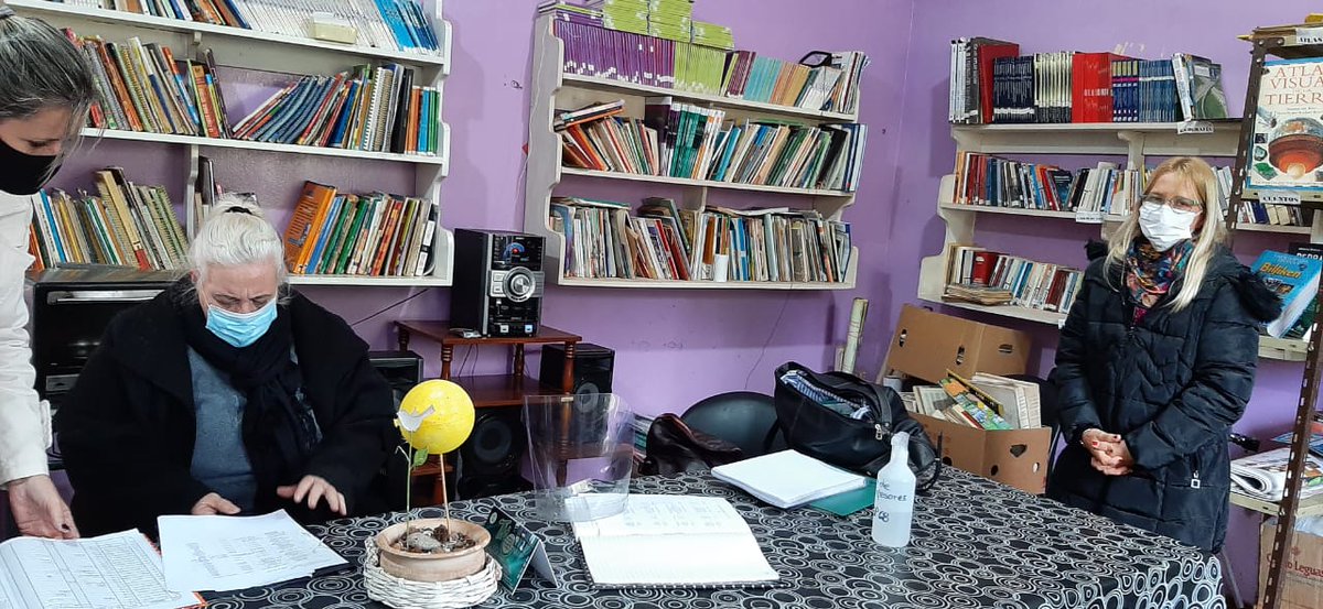 EscurdiaViviana's tweet photo. Equipo DiSeM: Supervisoras R I y II, como nos caracteriza, cerca de los colegas en Esc Secundaria Innovación, Cep 20, Bop 8, Bop 10, Bop 13, Bop 68 y Bop 112! @BarbaroLorena @CGEMisiones  @DorisGo33466942 @grillo141 @educ_sigloXXI @fabianchilipank @cjdechat @FlaviaPao @ArtuiMabel https://t.co/YOSxHtEJMe