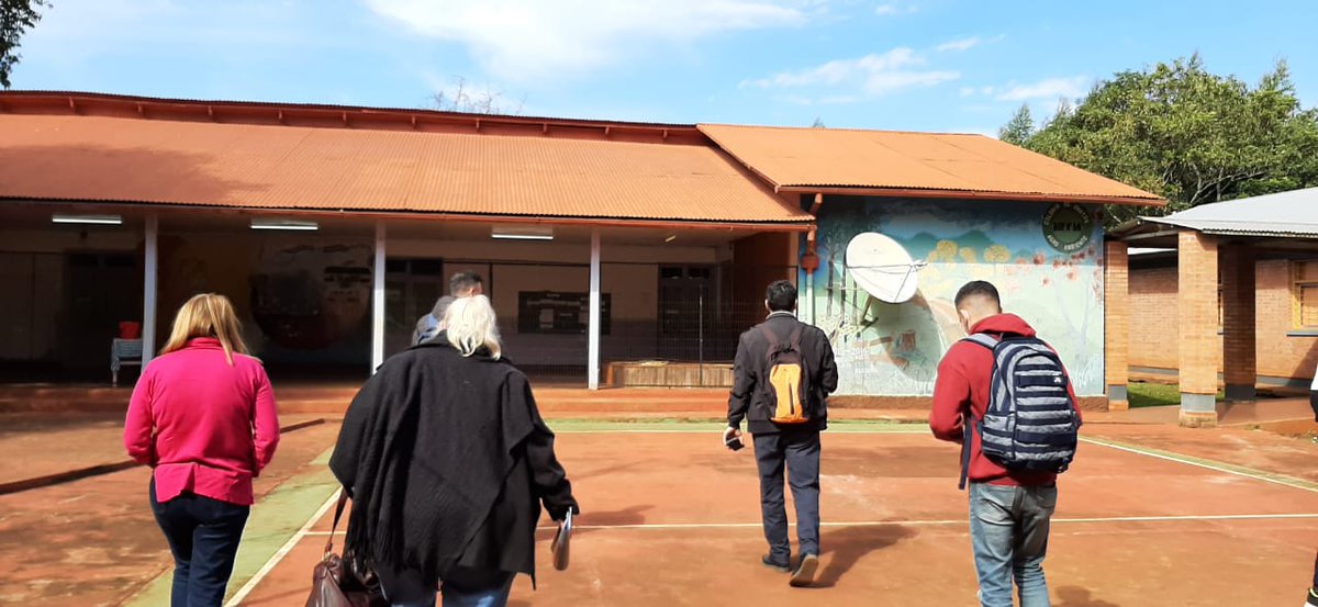 Equipo DiSeM: Supervisoras R I y II, como nos caracteriza, cerca de los colegas en Esc Secundaria Innovación, Cep 20, Bop 8, Bop 10, Bop 13, Bop 68 y Bop 112! <a href="/BarbaroLorena/">Analia Lorena Barbaro</a> <a href="/CGEMisiones/">CGE Misiones</a>  <a href="/DorisGo33466942/">Doris Gomez</a> <a href="/grillo141/">Ruben Dario</a> <a href="/educ_sigloXXI/">UNESCO</a> <a href="/fabianchilipank/">Fabian Chilipanka</a> <a href="/cjdechat/">Christian Dechat</a> <a href="/FlaviaPao/">Flavia Rodriguez</a> <a href="/ArtuiMabel/">lucila Mabel Artui</a>