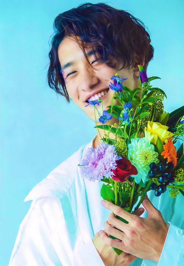 ひーくん、Happy Birthday 🎂🎉🎊👑💛🌻 #岩本照 #岩本照誕生日