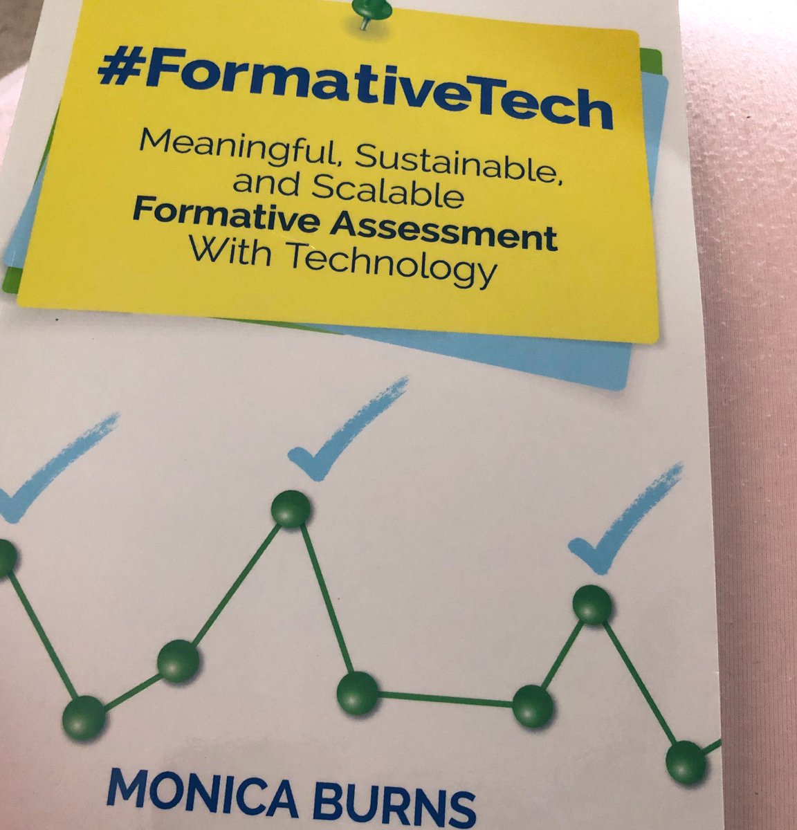 SamanthaShaffn2's tweet image. ♥️ this book that came in today! #FormativeTech @ClassTechTips #assessment #PBL 👍💯😎 @ClassTechTips