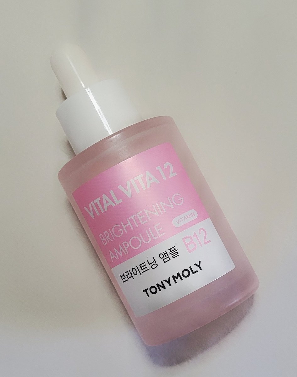 RakelBeauty's tweet photo. Vita vital 12 brightening ampoule by @tonymoly
#vitavital12 #tonymoly #tonymolyskincare #vitaminb12ampoule #skinblogger #skincaresunday #beautyblogger https://t.co/s6TiX6NE1j