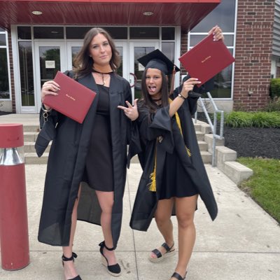 kystull4's tweet photo. Came in together, then left together 🤠 #gradz https://t.co/6mvXfx5Bwq