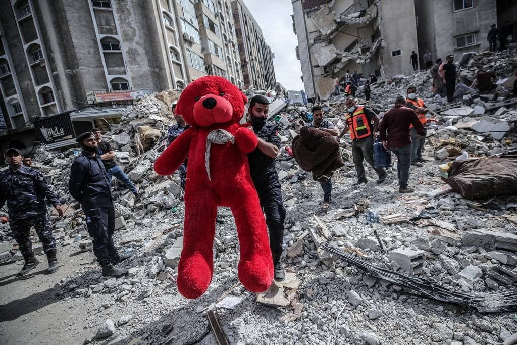 f_busranur's tweet photo. Savas hic kimseye yakışmıyor bizler huzurlu iken onlar huzursuz elden neden birsey gelmiyor #HopeToGaza https://t.co/C9VXjfB45P