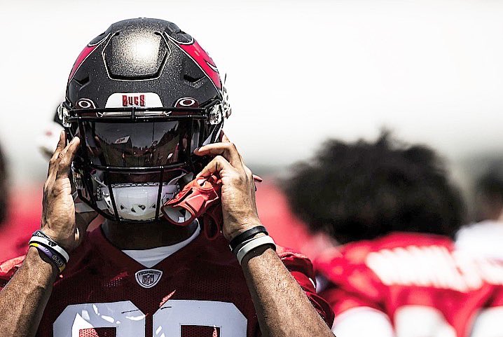 ck3thethrill's tweet photo. Rookie Minicamp ✅🙏🏾 https://t.co/JkT7OVbaFW