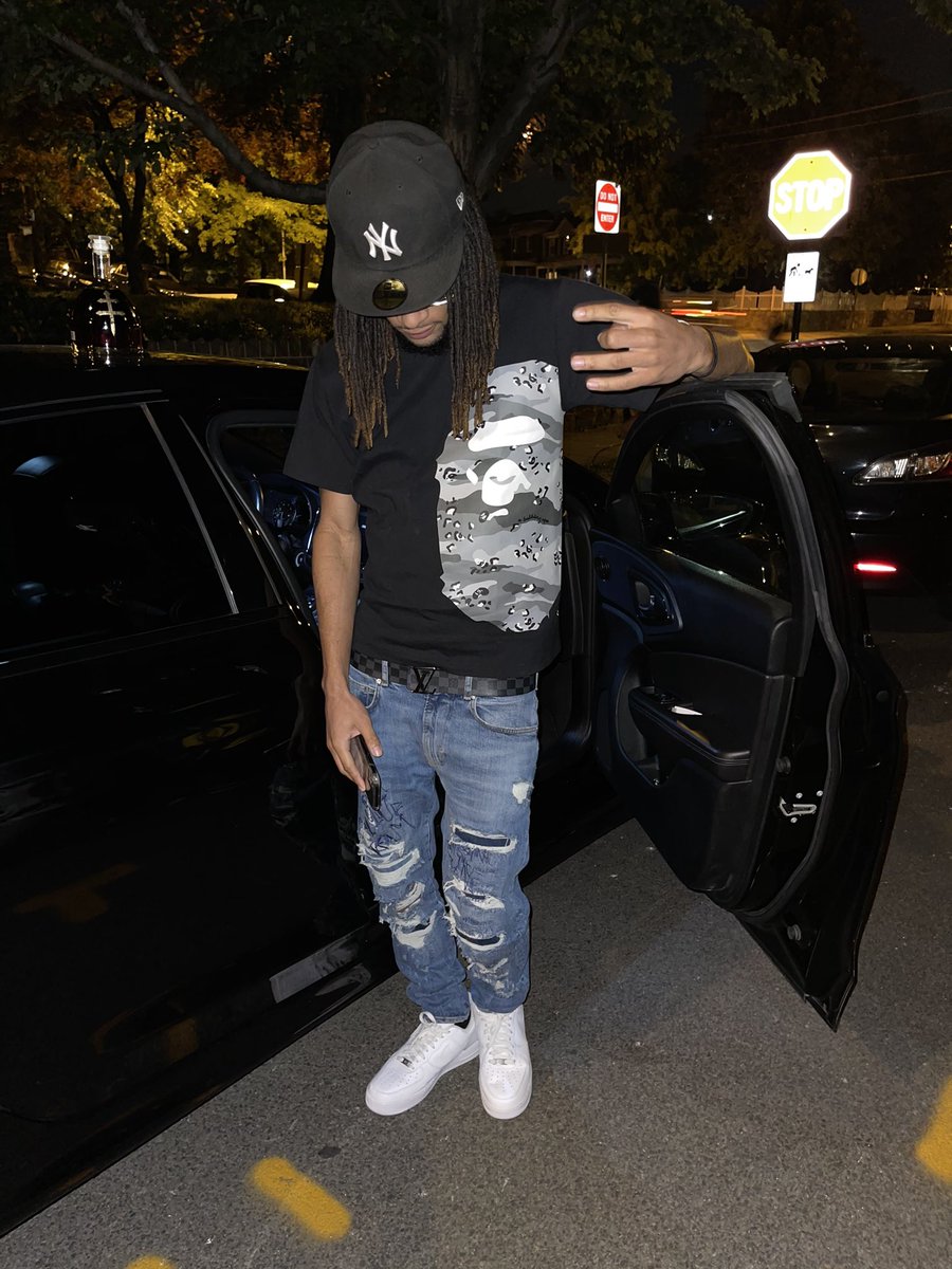 dubbleAFendi's tweet photo. summer nights get cold too 🥶 https://t.co/E3IZm6cOac