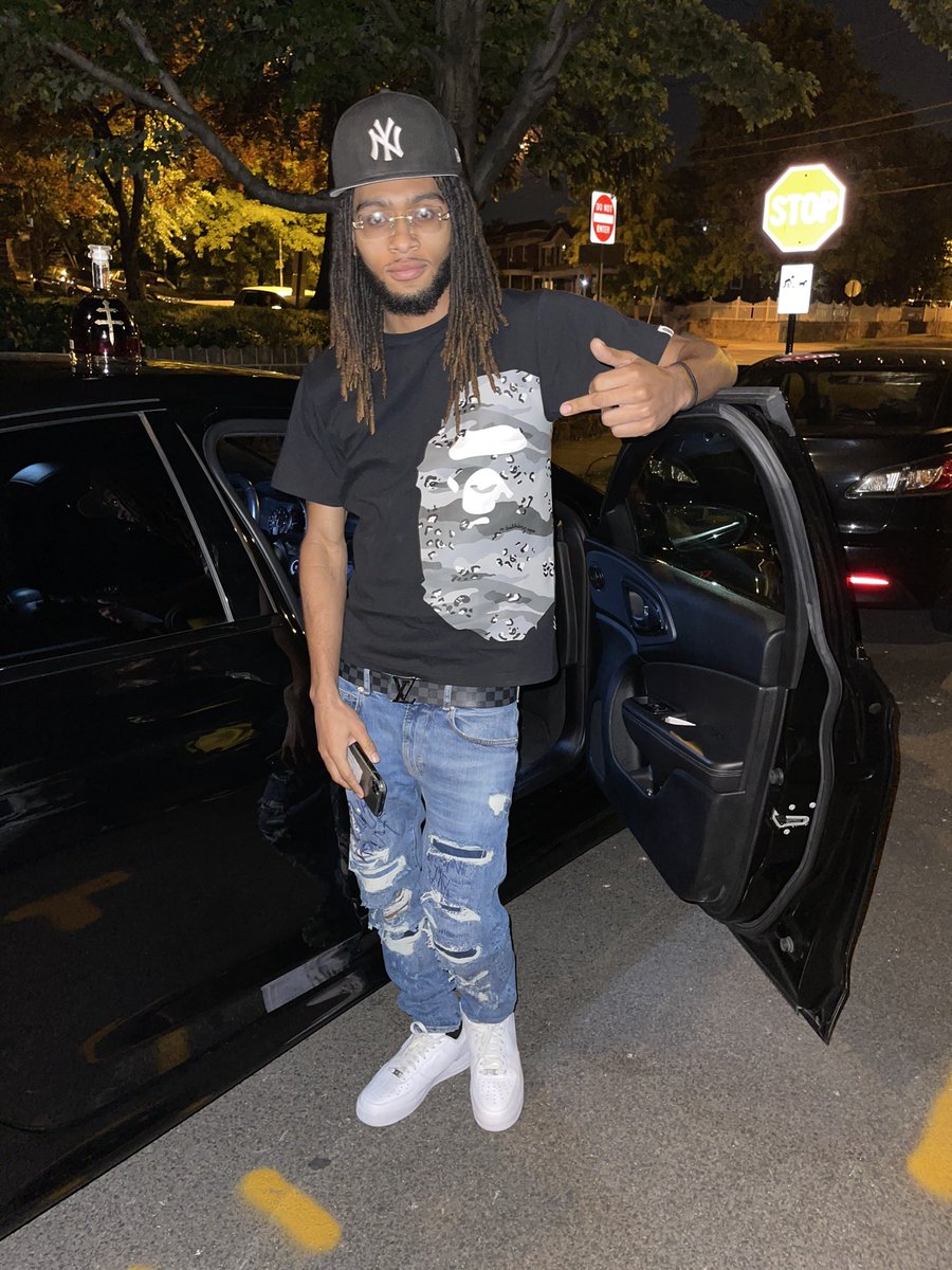 dubbleAFendi's tweet photo. summer nights get cold too 🥶 https://t.co/E3IZm6cOac