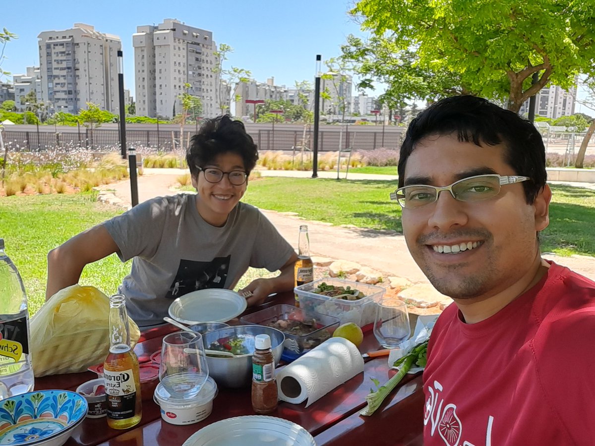 Estabamos bien agusto comiendo