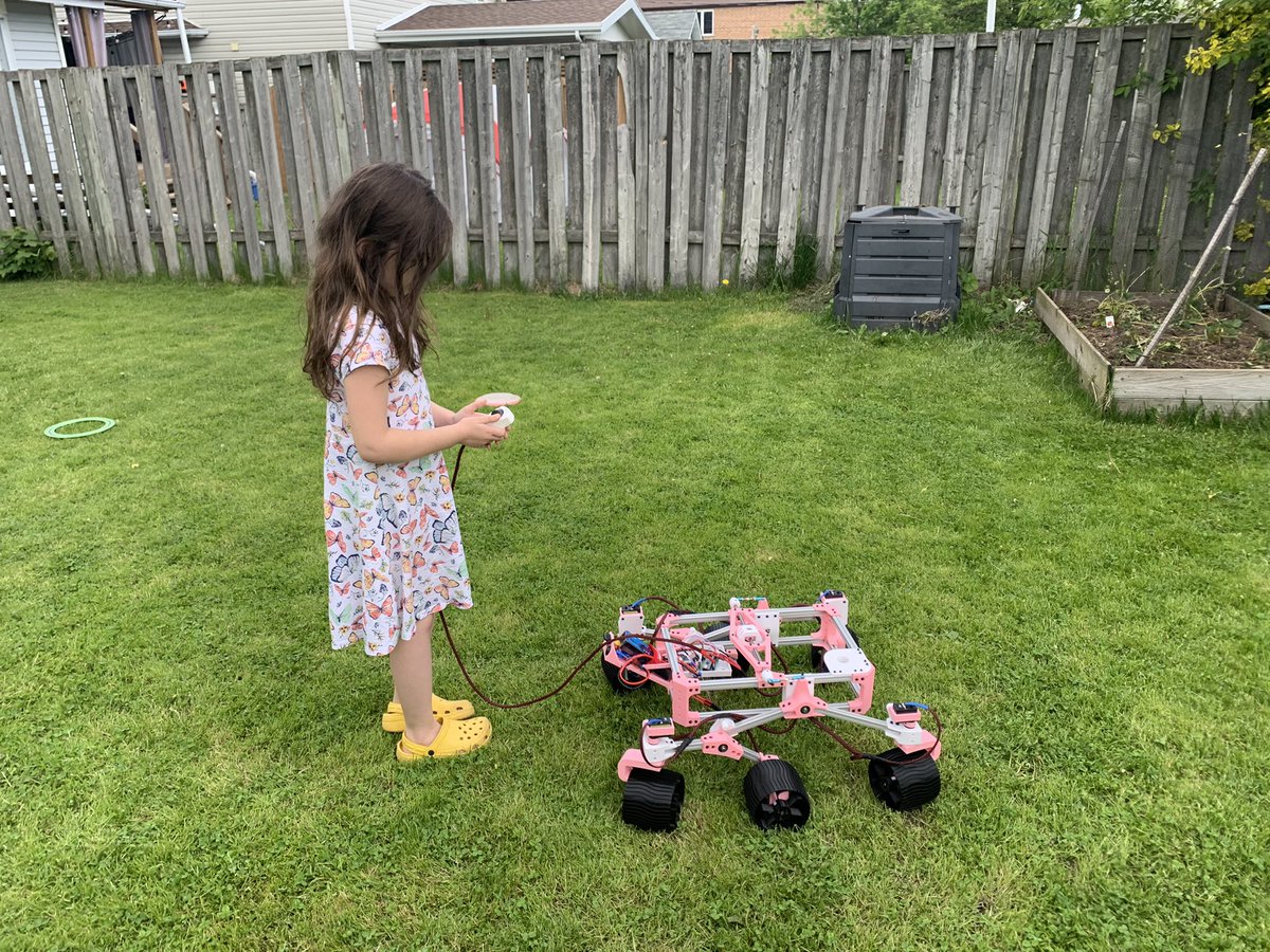 nickbering's tweet photo. Test drive successful! @SawppyRover has a sister, Star!

⭐️ 🤖 https://t.co/Nwqra8MzB4