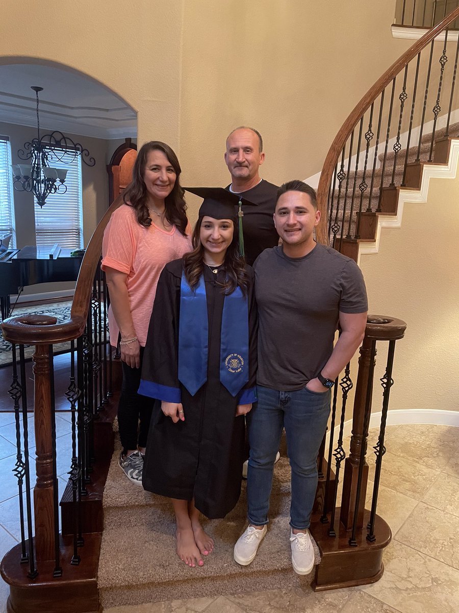 So proud of you <a href="/JulianaPaige/">Juliana Miller</a>. BS in Health Care Administration! You stayed the course while maintaining a full time job. #UHCLGrad