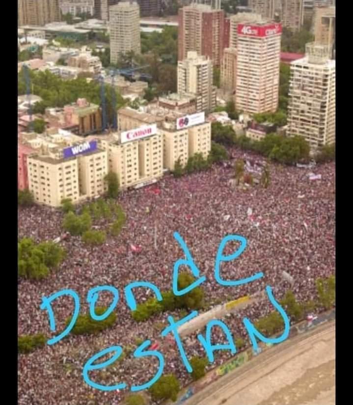 miltonbit12's tweet photo. #votoobligado y con multa pal que no participe. 
Pero ¿qué onda? Lo ojos, los puestos de trabajo? ¿Para donde reman? https://t.co/wxU15P4jv4
