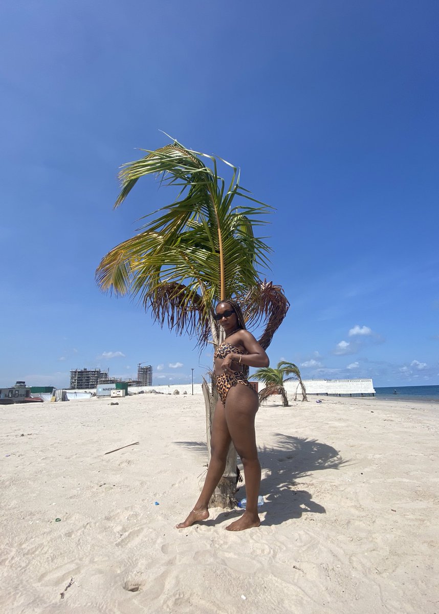 RomeoProMax's tweet photo. Best in birthday.
Best in beach.
Best in enjoyment.
Over raw best. https://t.co/c43mp7DU2O