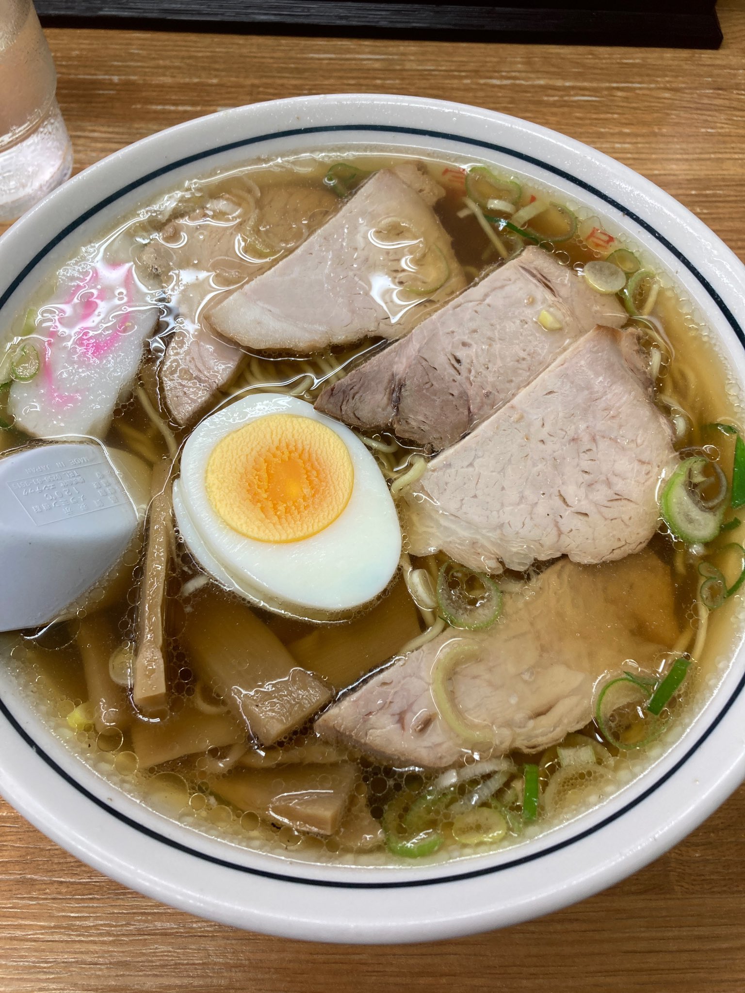 うっち 喫茶きらきら いつも激混みでなかなか行けなかった本町の富士屋にやっと行けました 予想通りのアッサリ系王道の美味しさでした チャーシューメン頼んだけどワンタンメンが本命だったみたい 中華そば富士屋 仙台ラーメン T Co