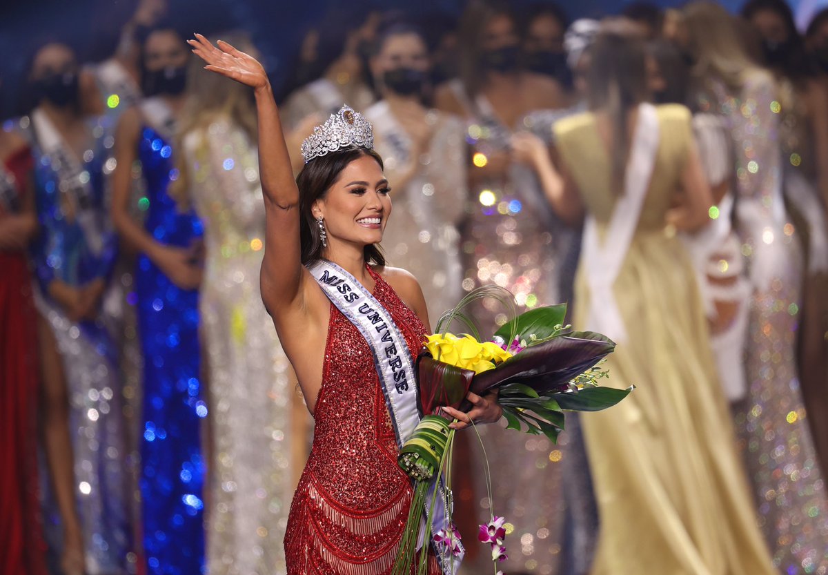 moonxksjin's tweet photo. Dios como les arde la cola, se les cayó su "apoyamos a todas las latinas", bien doble cara que se ven, en fin
VIVA MÉXICO Y VIVA ANDREA MEZA, UNA REINA 
#MissUniverse https://t.co/HYDIuECUy3