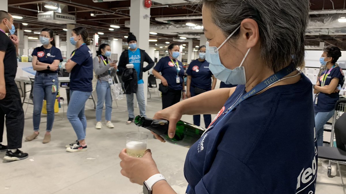 They’re popping the champaign over here. Final count: 10,470 doses. In one day. Huge congrats to everyone involved. <a href="/MGHToronto/">Michael Garron Hospital</a>