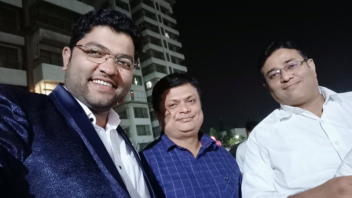 SiddiquiSultanS's tweet photo. Hamare Sare Bharat wasiyo ko tahe-Dil se Eid Mubarak 😊
Aur meri Allah se 🤲duwa hai ke is Corona ki mahamari se Nijaaat mile Ameen Ameen🤲 https://t.co/9I258n1OOY