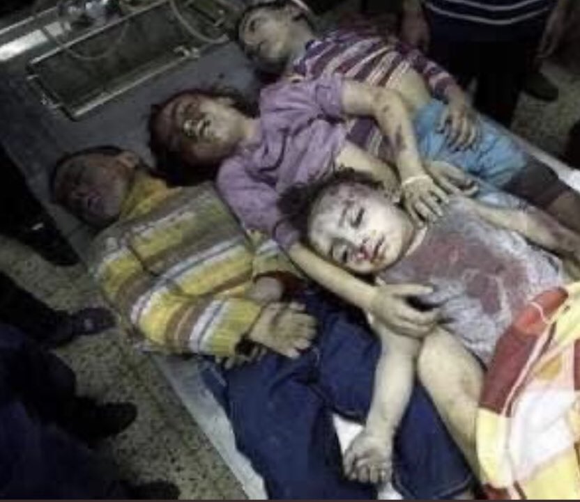 LAIAA998's tweet photo. Stand with humanity stand with Palestine #GazaUnderAttak https://t.co/7BqjzSzPwE