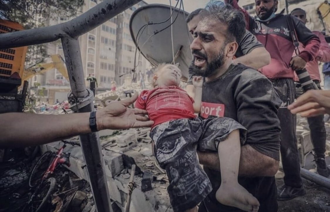 LAIAA998's tweet photo. Stand with humanity stand with Palestine #GazaUnderAttak https://t.co/7BqjzSzPwE
