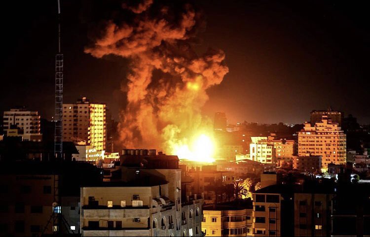 YaraAlshalaby's tweet photo. More than 80 Israeli raids took place in different areas of Gaza City and its environs, for less than an hour.
#GazaUnderAttack
#FreePalaestine 
#SaveSheikhJarrah https://t.co/Q22oJSZx1f
