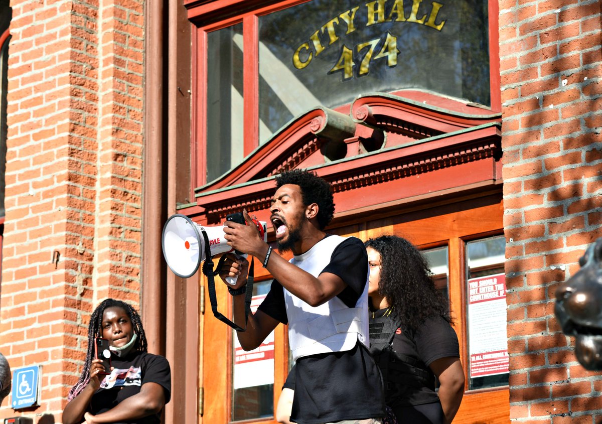 stanhudy's tweet photo. #BLM protestors take to the streets in #SaratogaSprings from Congress Park to City Hall Sunday.
#TodaysAssignment https://t.co/AQDQokQBOk