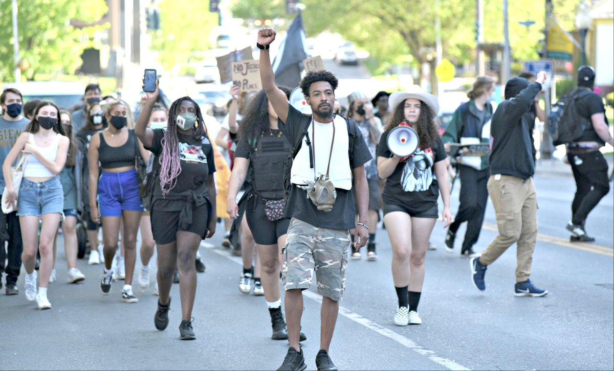 stanhudy's tweet photo. #BLM protestors take to the streets in #SaratogaSprings from Congress Park to City Hall Sunday.
#TodaysAssignment https://t.co/AQDQokQBOk