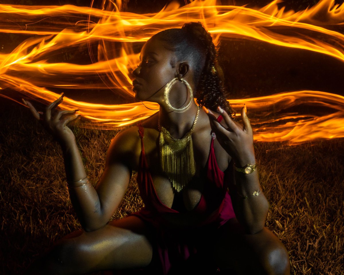 JasonLoreMedia's tweet photo. Fire - Fuels our anger and passion. Uncontrollable, destructive and beautiful

Model: @simplyyytatyy https://t.co/WR7r9nmkuJ