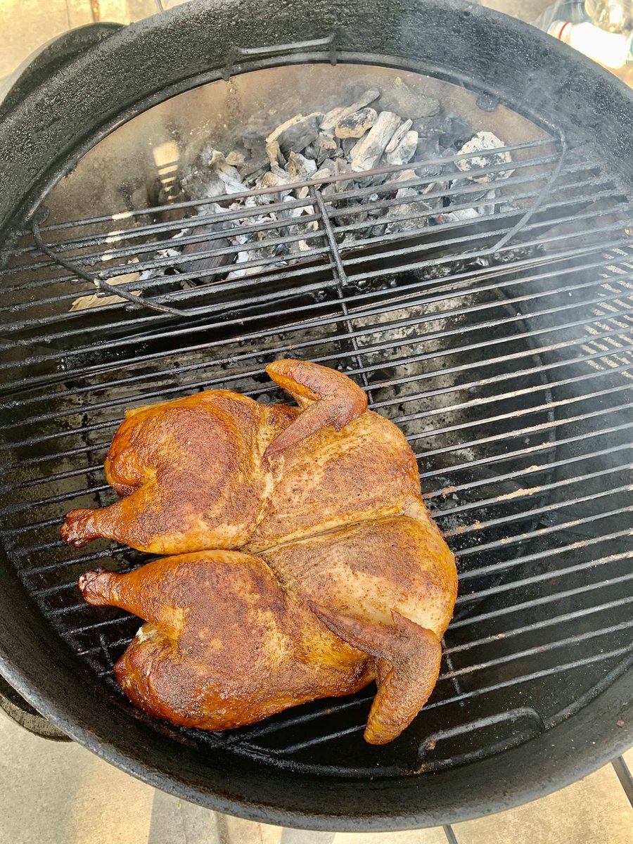 TheGrillGeek's tweet image. Chicken is coming along a-ok. Little bit of butter for basting never hurt anyone, right?