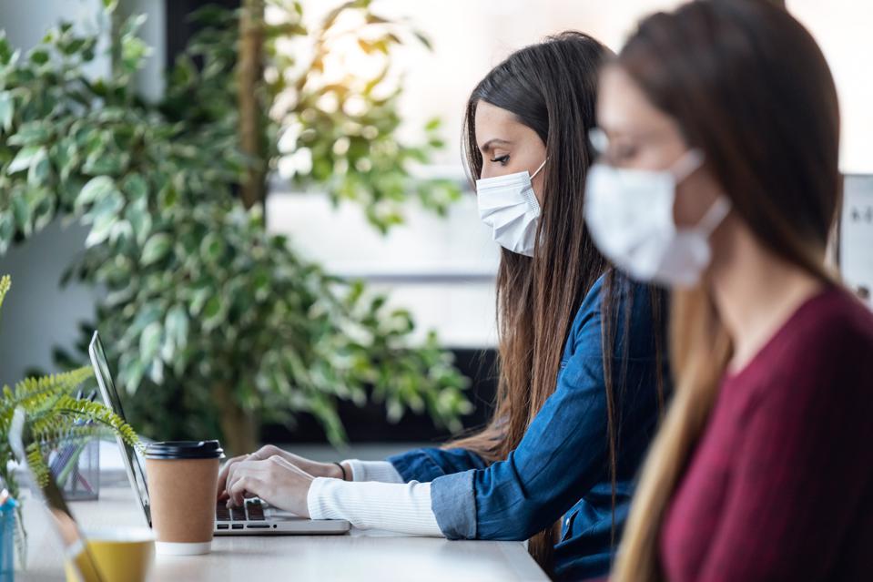 Forbes's tweet photo. How to manage anxiety about returning to the office https://t.co/ffTKNUMQXl https://t.co/zQCuoFW06g
